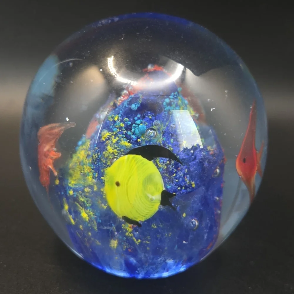 Vintage Italian Murano Fish Aquarium Collectors Paperweight Decor Ball Art